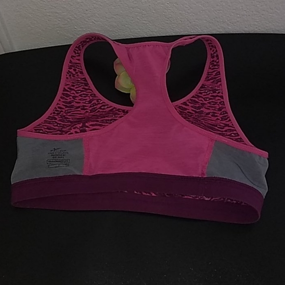 🐆 NIKE Bright Pink Leopard Cheetah Sports Bra SzS - Picture 5 of 10